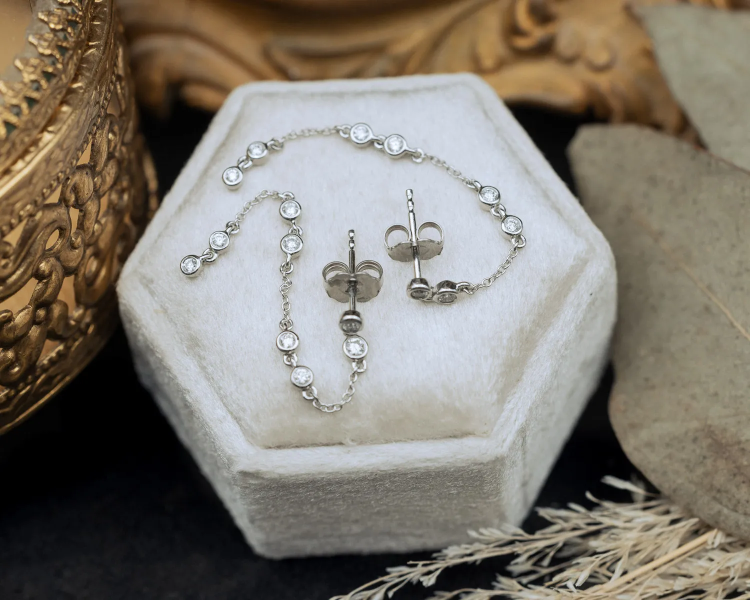 1/3CTW NATURAL DIAMOND CHAIN EARRINGS