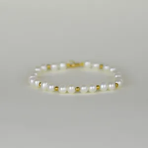 9ct yellow gold 6mmm Freshwater Round Pearl Bracelet