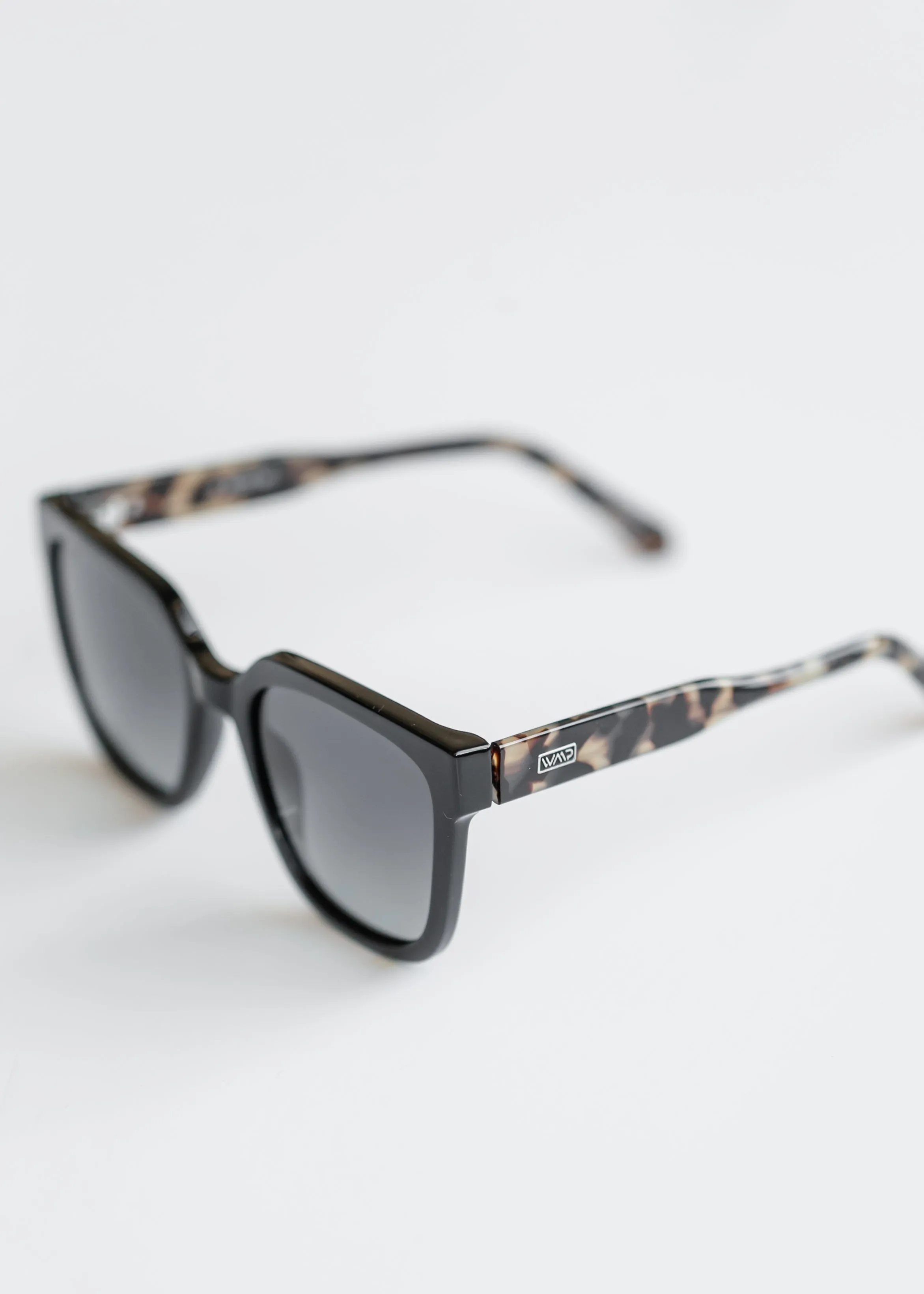 Black Beige Tortoise Square Frame Polarized Sunglasses
