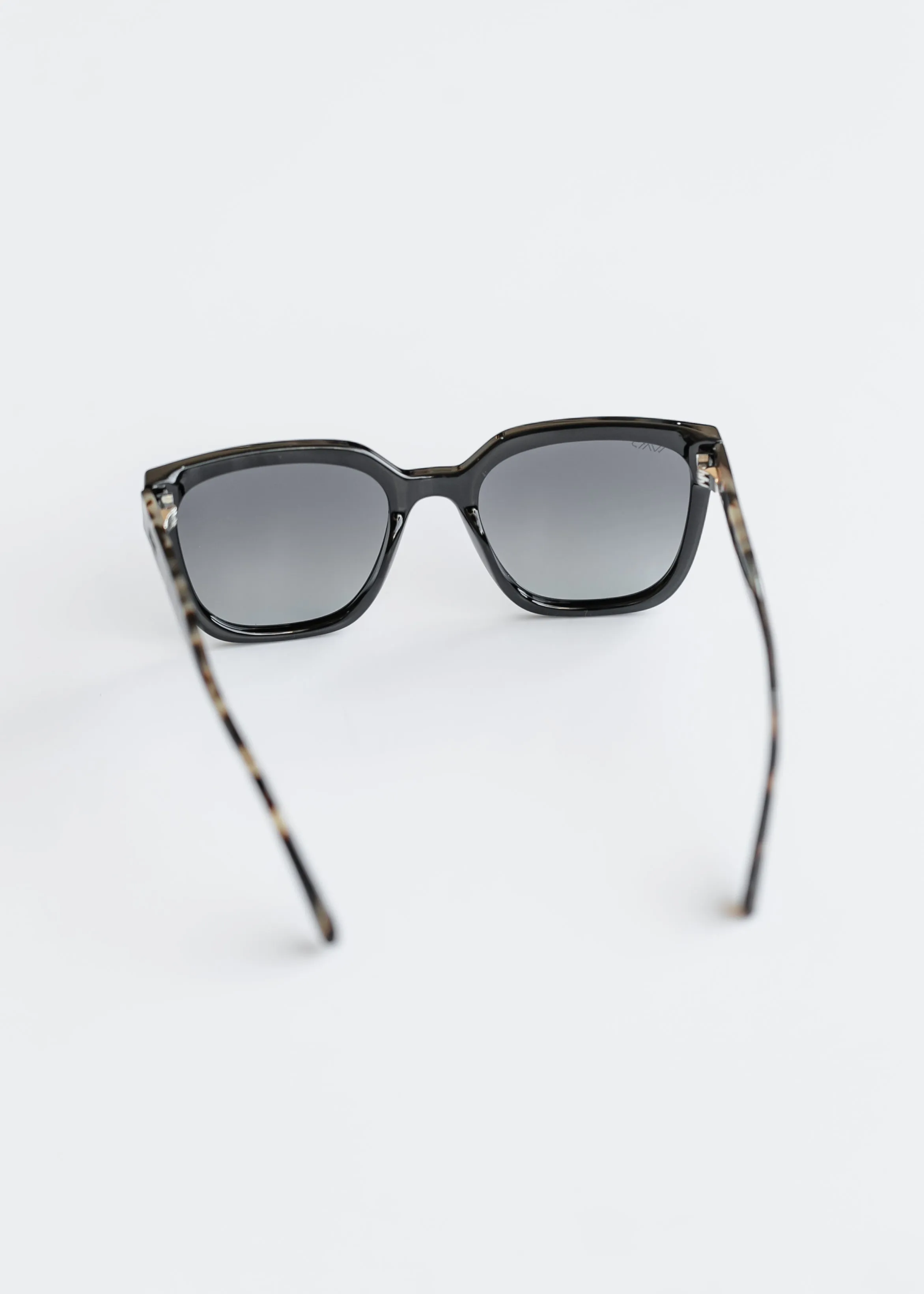 Black Beige Tortoise Square Frame Polarized Sunglasses
