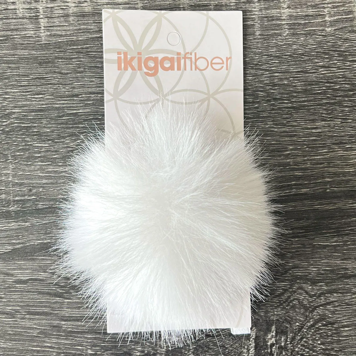 Ikigai Fiber Faux Luxe Pom Poms - Med Lux White