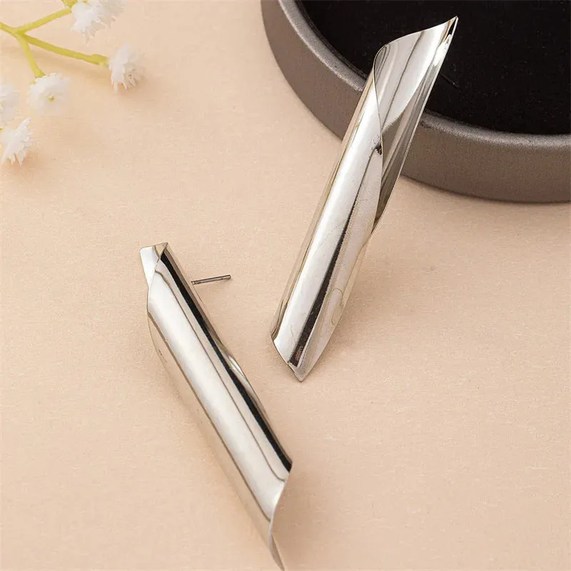 Irregular Spiral Twist Metal Geometric Stud Earrings