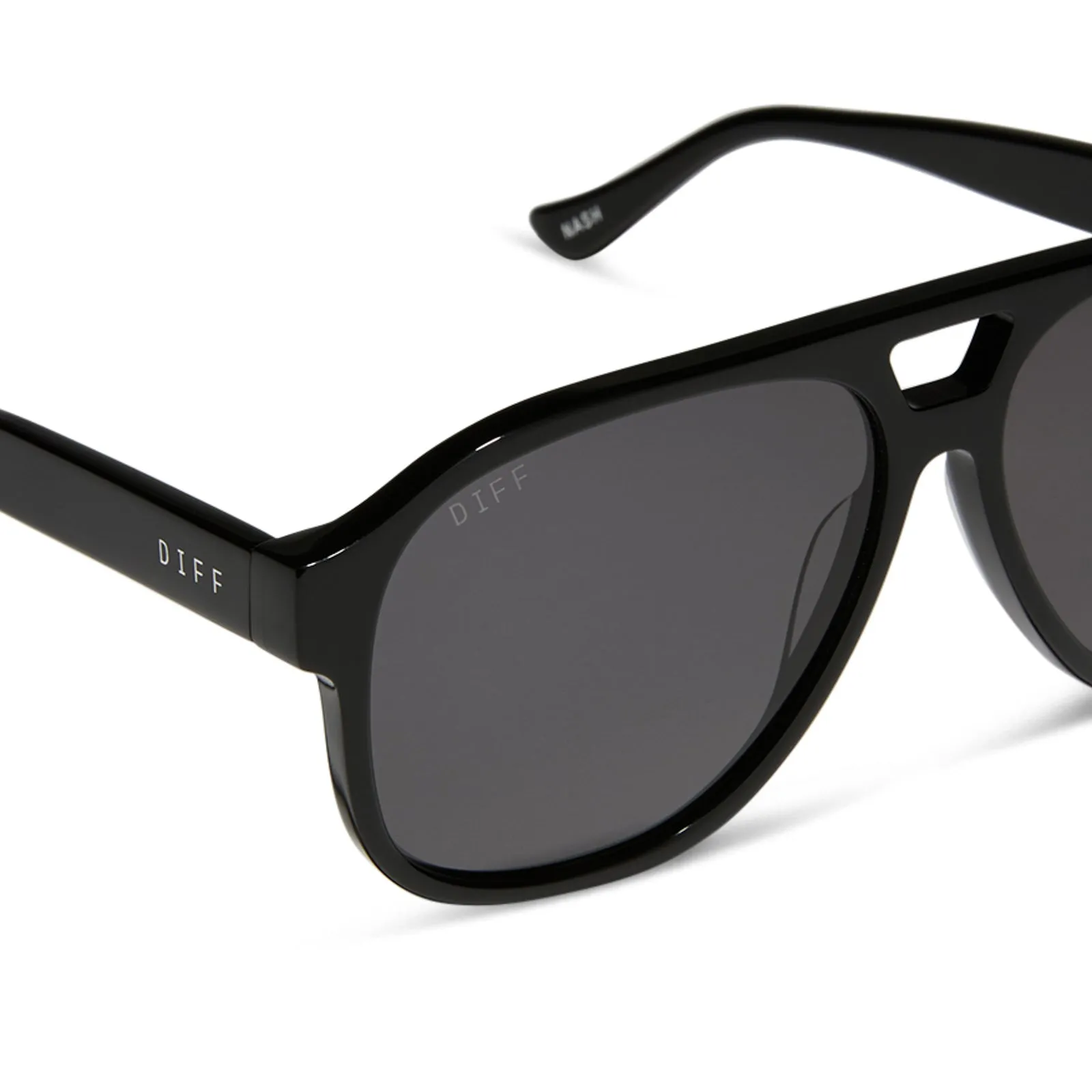 JESSIE JAMES DECKER - NASH   BLACK   GREY SUNGLASSES