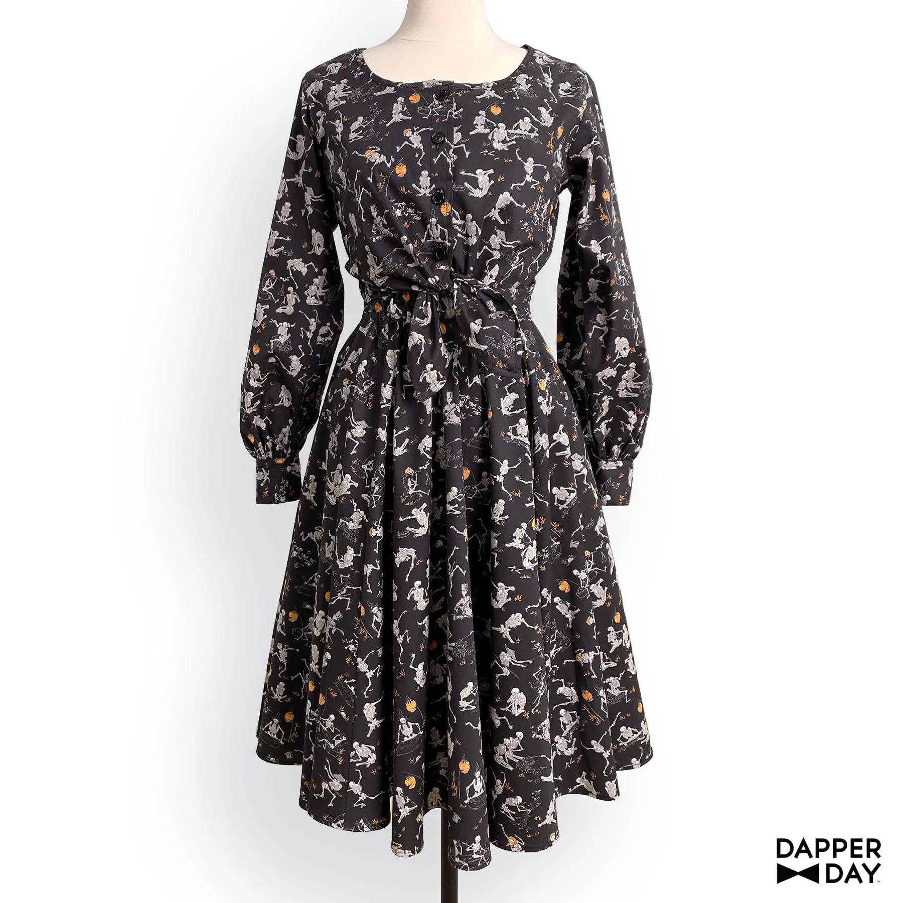 'Kyōsai Skeletons' Meadow Blouse in Cotton (Black)