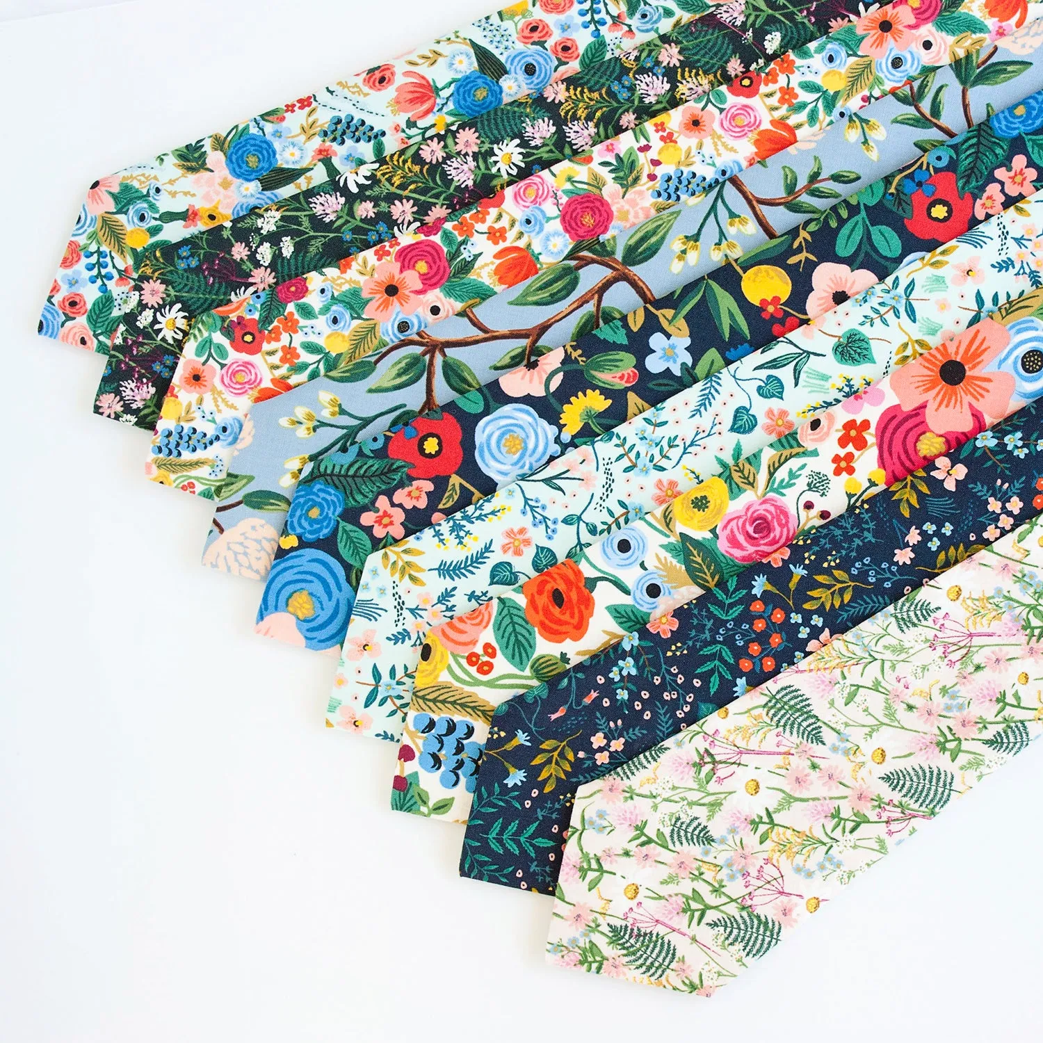 Men's Necktie / Wildflowers In Hunter