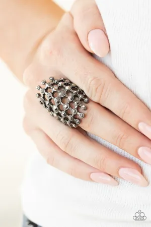 Paparazzi Ring ~ Fiercely Flashy - Black