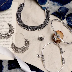 Teejh Monal Metallic Silver Oxidized Gift Set