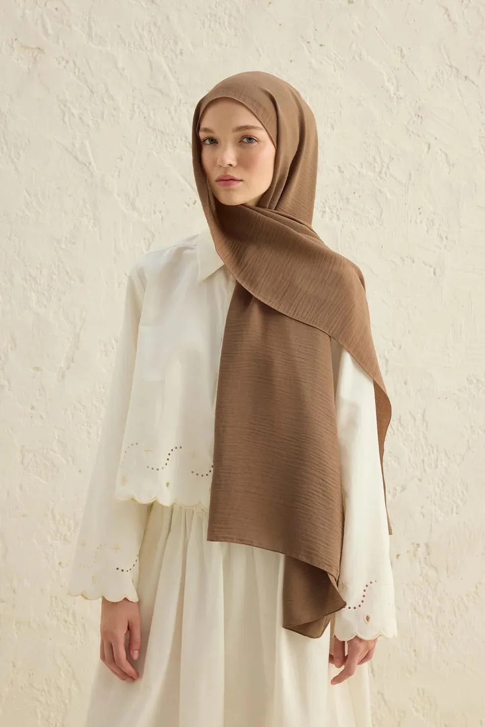 Textured Crepe Scarf Mocha