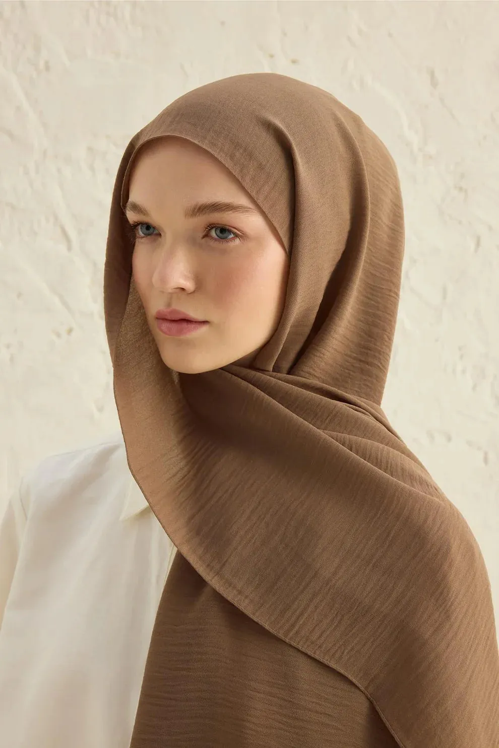 Textured Crepe Scarf Mocha